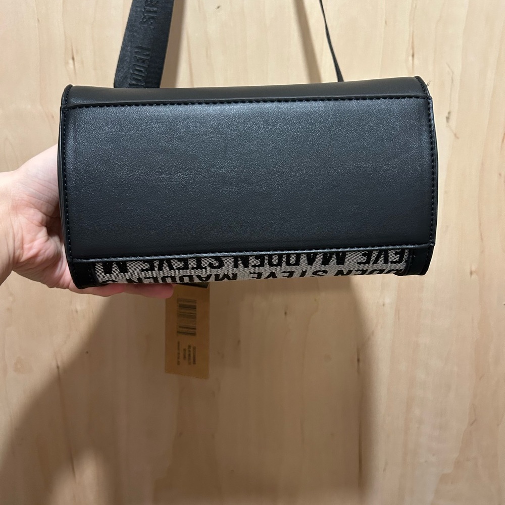 Steve Madden Black and White Women’s Messenger Bag NWT - Picture 5 of 10